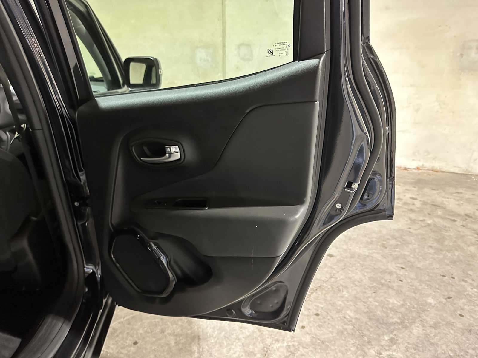 Jeep Renegade 1.4 MultiAir Night Eagle II Lmtd DDCT 140pk 2018 (Origineel-NL + 1e eigenaar), XD-557-D