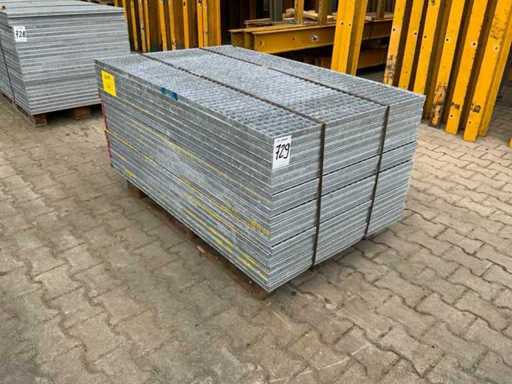 Steel slatted floor 1400x880mm (21x)