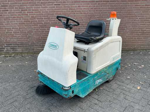 2006 Tennant 6100 Balayeuse