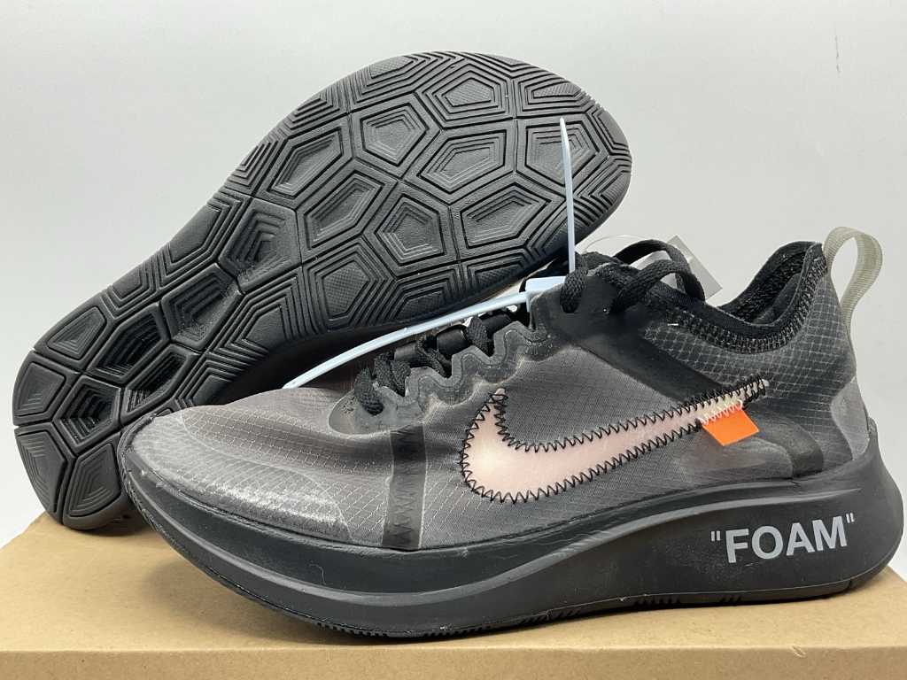 Nike Zoom Fly Off-White Noir Argent Baskets 38