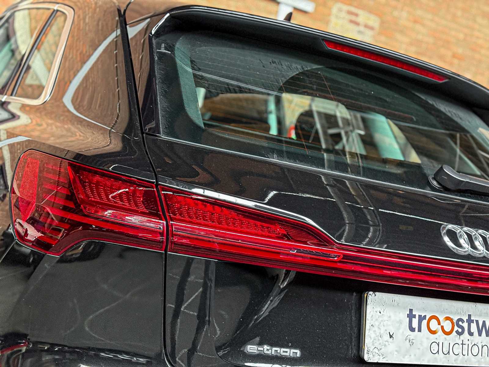 Audi e-tron 50 Quattro Business Edition 71 kWh 313pk 2020, K-422-JJ