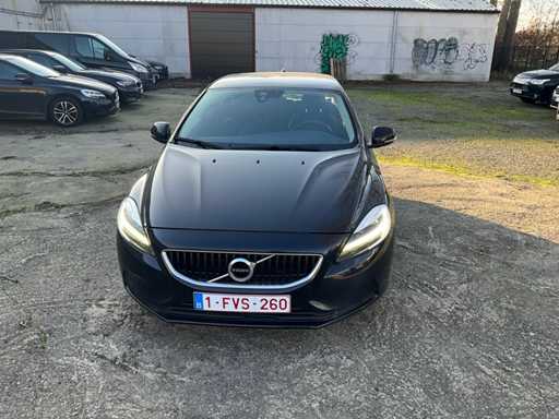 2019 Volvo V40
