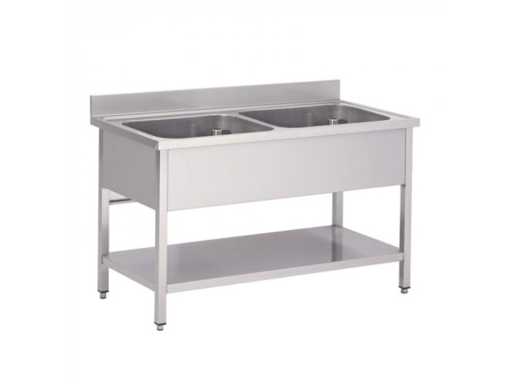 Horeca equipment - Dishwasher with 2 sinks and under-shelf - Rinse tray