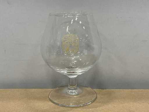 Crockery, glassware and cutlery (288x)