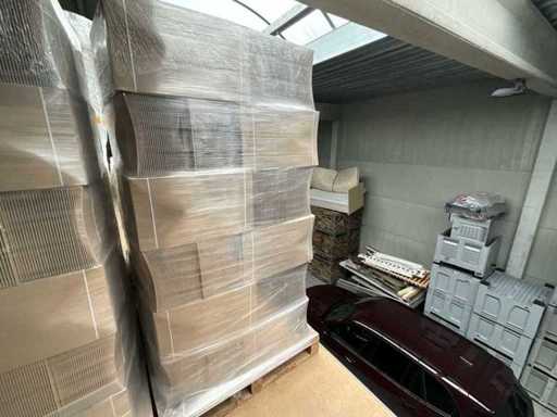 Cardboard box