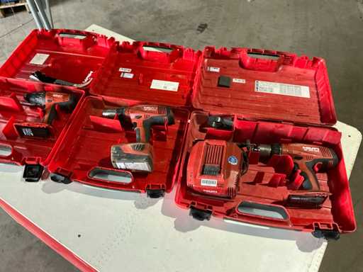 Akkubohrmaschine (3x)