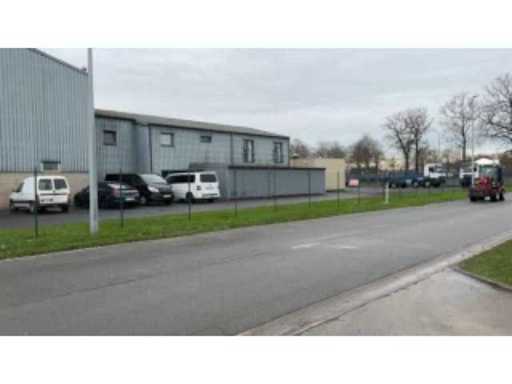 b38b9369-94dc-4bb7-b02a-d5c7691fe251.mp4