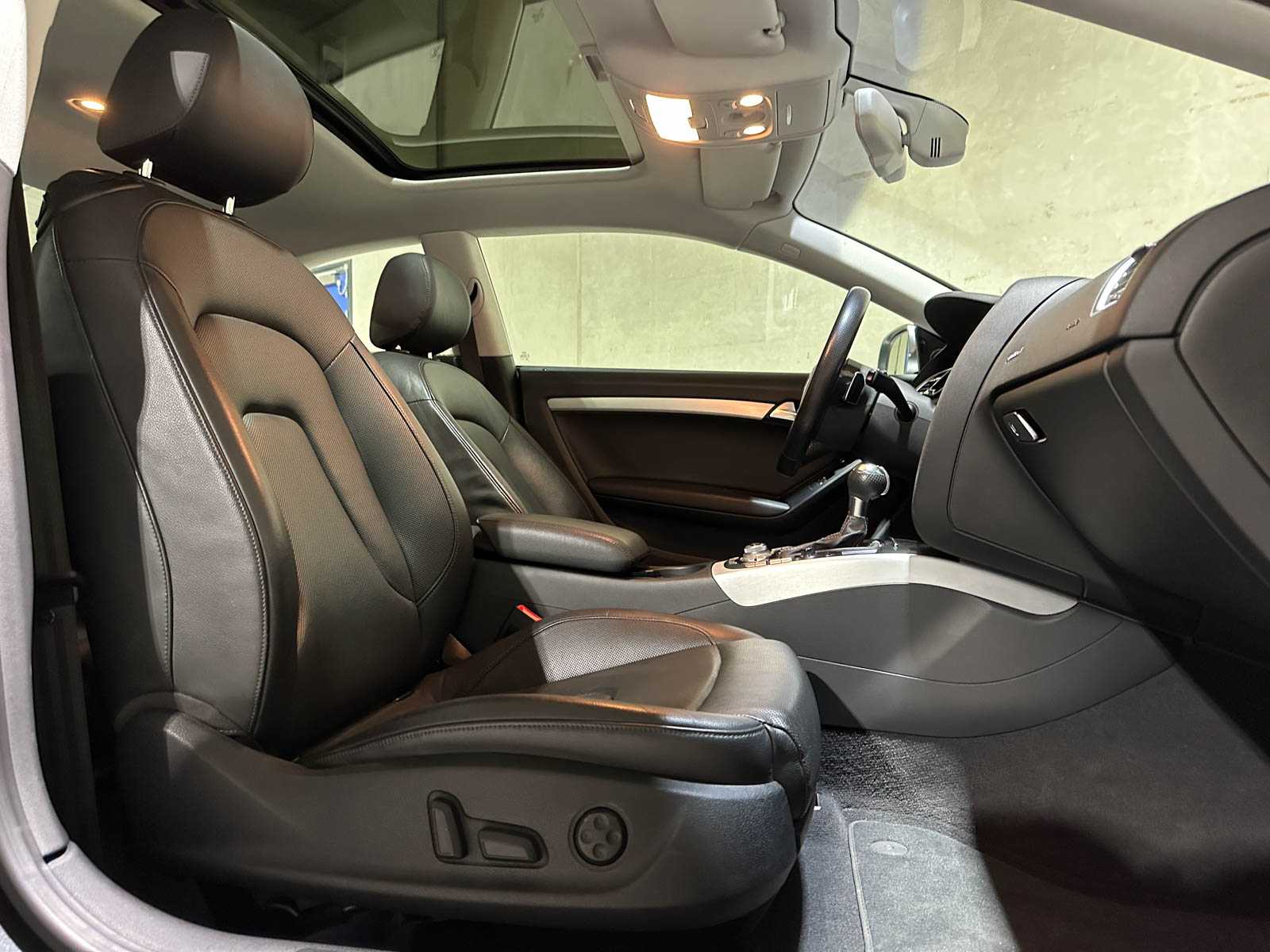 Audi RS5 Coupé 4.2 FSI V8 Quattro 450hp 2010, XN-941-L Youngtimer