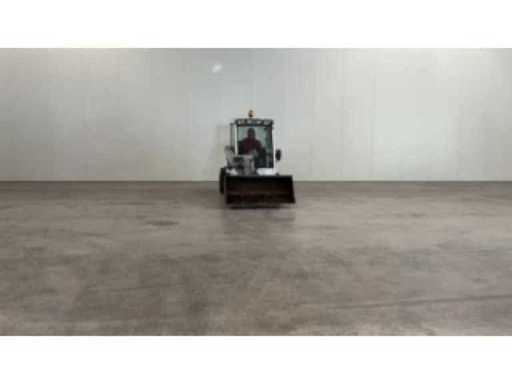 ec9db03a-a45f-4148-a589-61146007a3d5.mp4