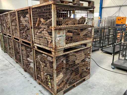 Füllholz in Gitterbox (2x)