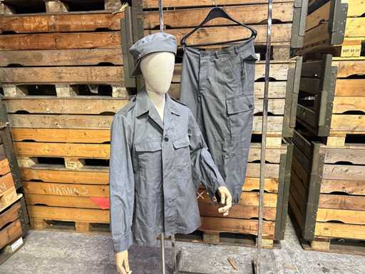 C?m??i ?i pantaloni Klu gri de petrecere