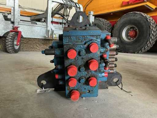 Rexroth 3-way Hydraulic control valve