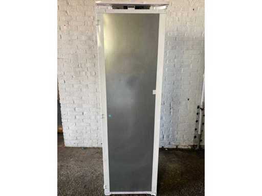 Beko BFNA247E40SN | Congelatore a incassato | 178 cm | Nofrost | Porta scorrevole