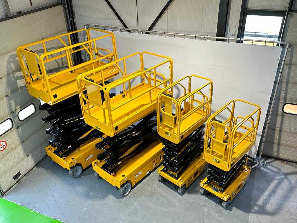 Aerial work platforms, forklifts, stackers, tools, cleaning machines and loaders