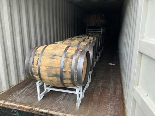 Single Grain Whisky (24 barrels, 5,446 litres, aged for 3 years)