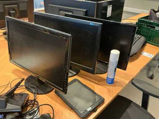Various monitors (4x)