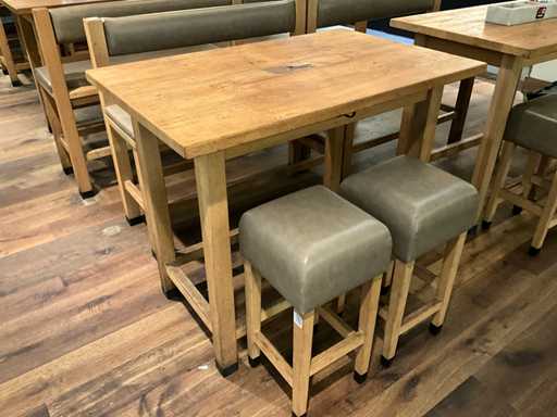 Cabine - Tavolo da bar in legno massello 