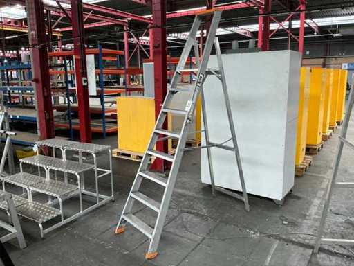 Ivana IVAF-108-A Ladder