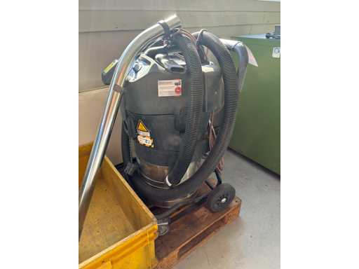NILFISK ATTIX 701-2 M/B 1 Industrial Vacuum Cleaner