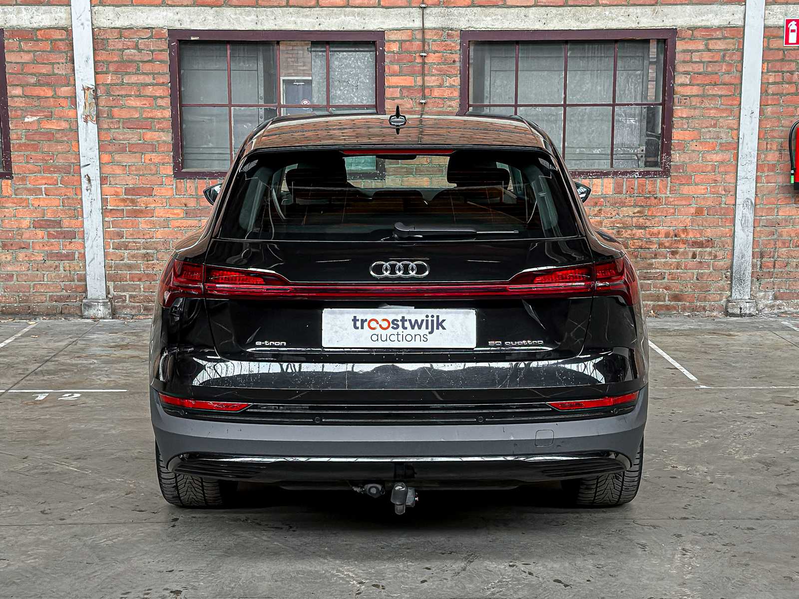 Audi e-tron 50 Quattro Edition 71 kWh 313pk 2020 (Origineel-NL + 1e Eigenaar), J-904-HF