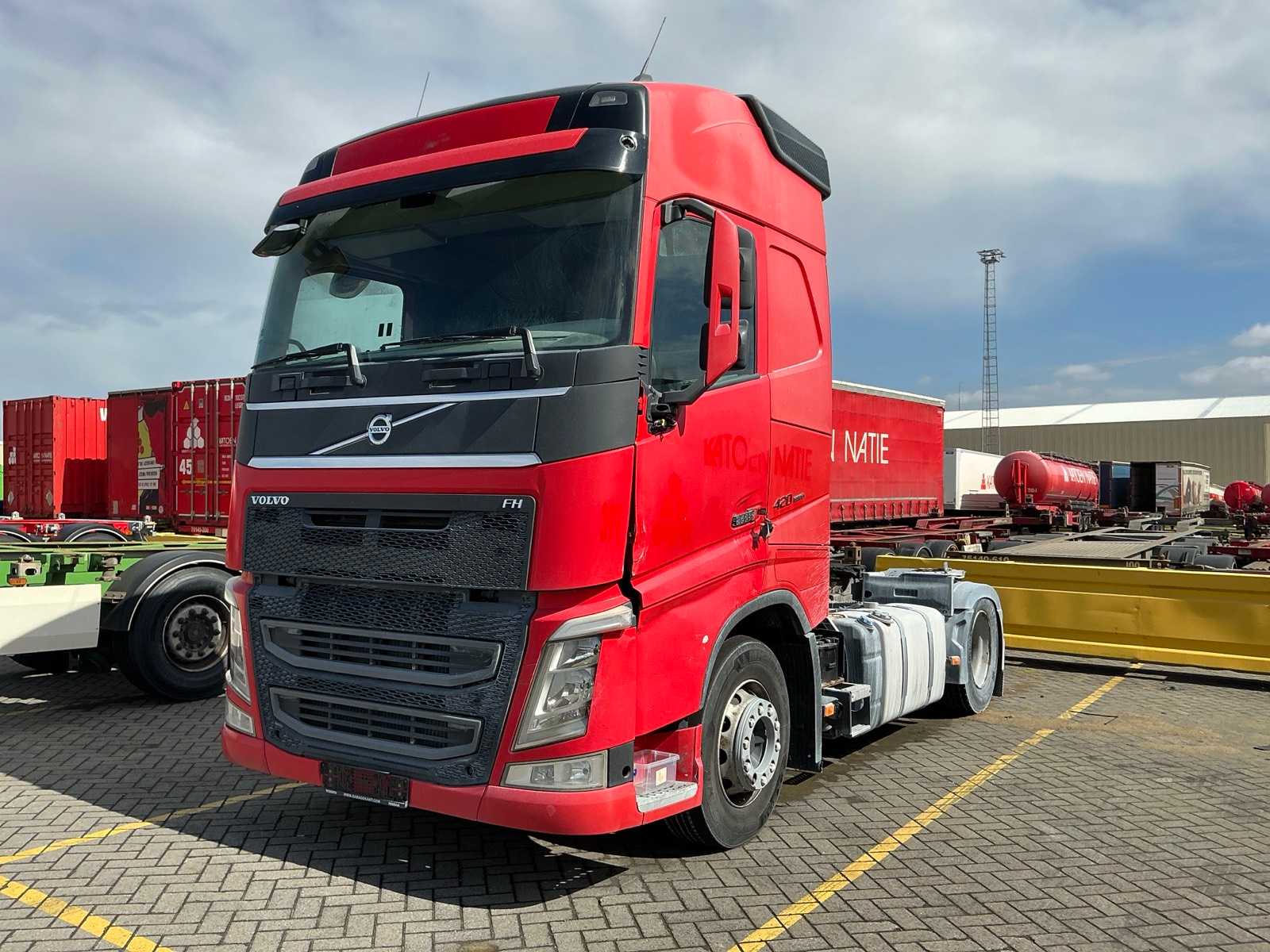 2014 Volvo FH TR4x2 COM Tractor Unit (74113-391)