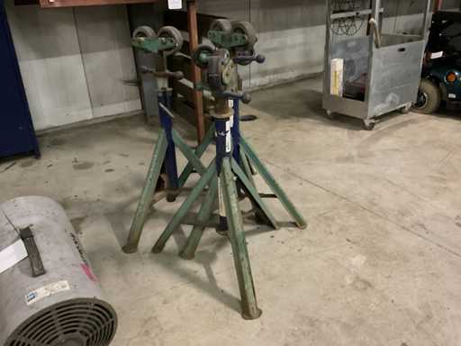 Cofely Pijpsteun met roller (4x)