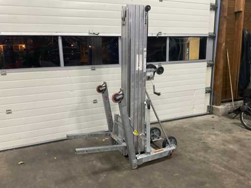 2017 Sumner 2124 Channel Elevator