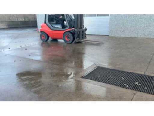 0f9e2b48-5975-4a94-b7c1-bb287a3ffe17.mp4