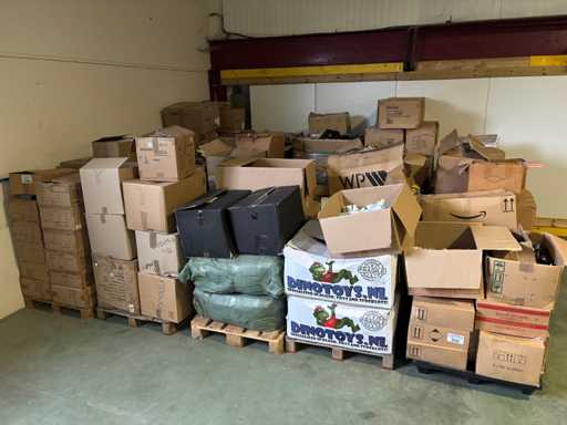 Kompletny nowy zapas towarów na 15 paletach