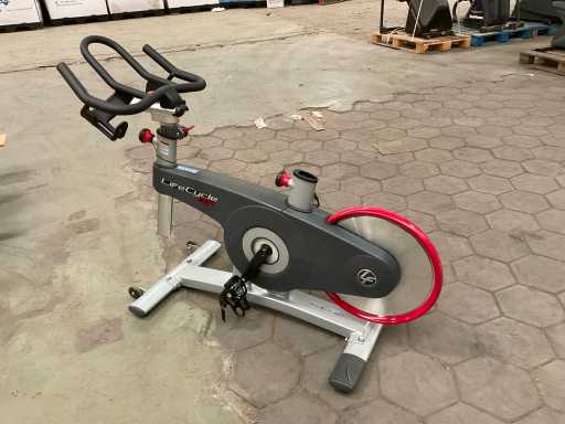 LifeFitness GX LifeCycle Spinning-Fahrrad