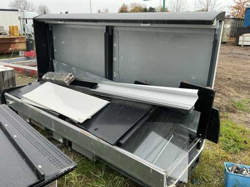 Cooling wall for spare parts