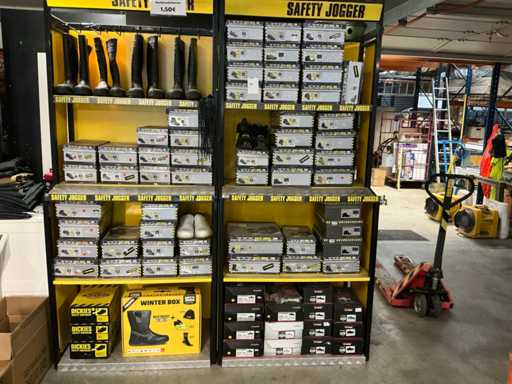 Batch of work shoes & boots