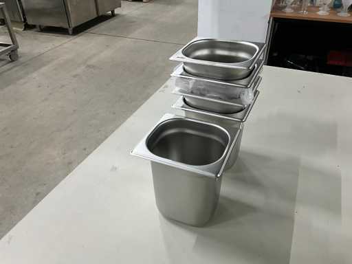 Containere Saro 1/6 GN (5x)