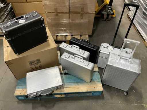 Mix kavel diverse (reis) koffers (9x)