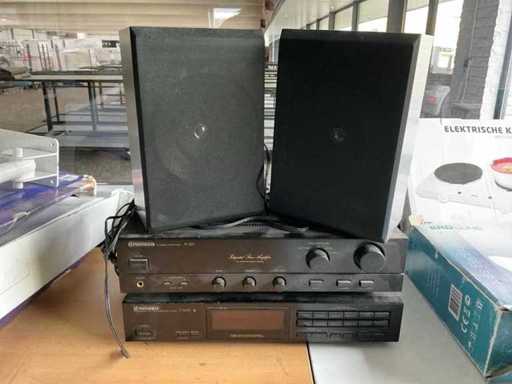 Pioneer Stereo Set
