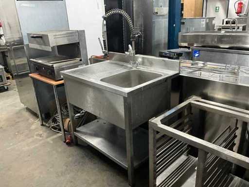 Stainless steel sink