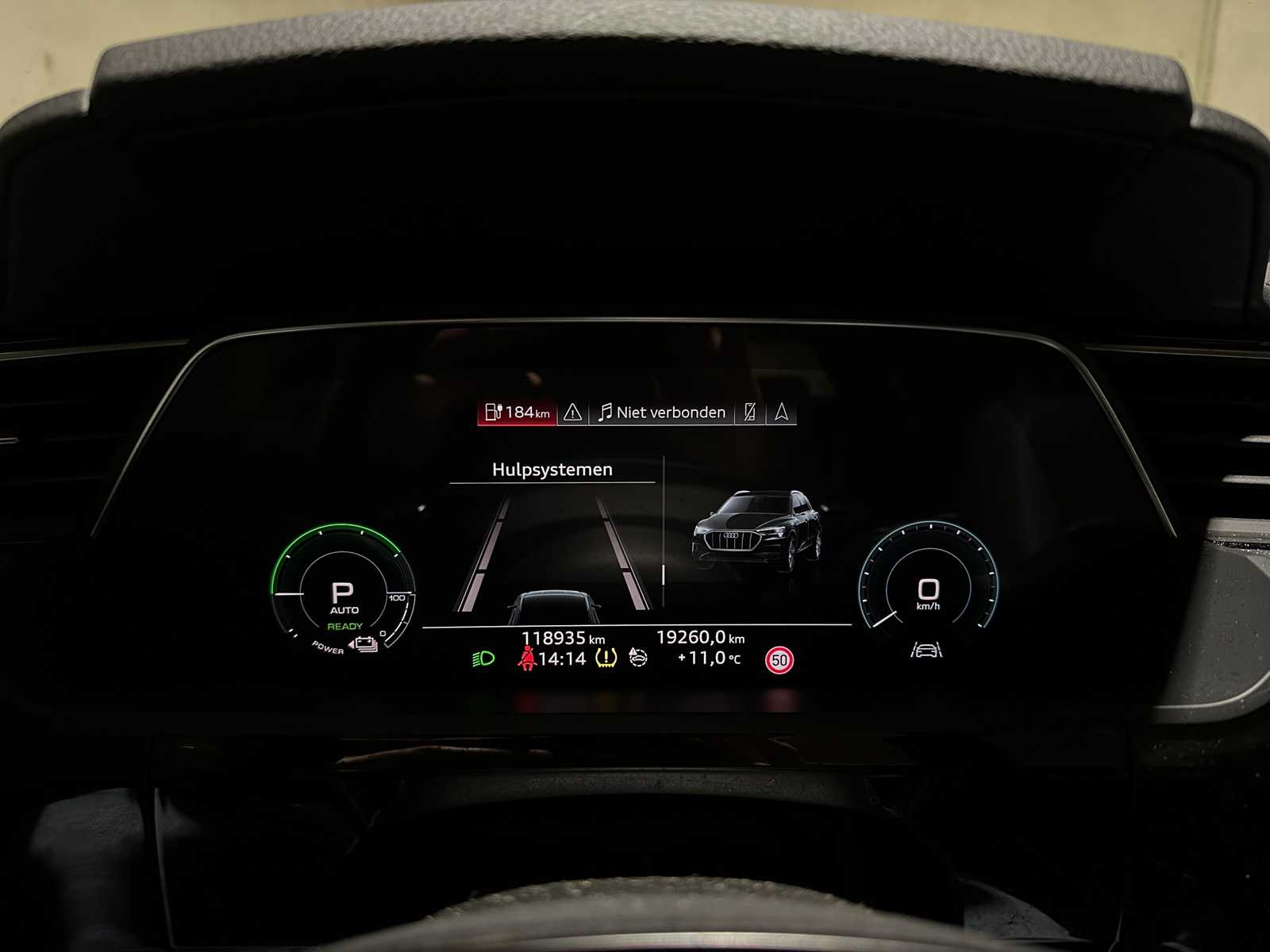 Audi e-tron 50 Quattro Launch Edition Plus 71 kWh 313pk 2020 (Origineel-NL + 1e Eigenaar), H-770-SH