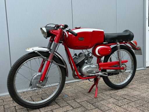 Malaguti - Mașină clasică - Pilot de curse - Sport 71