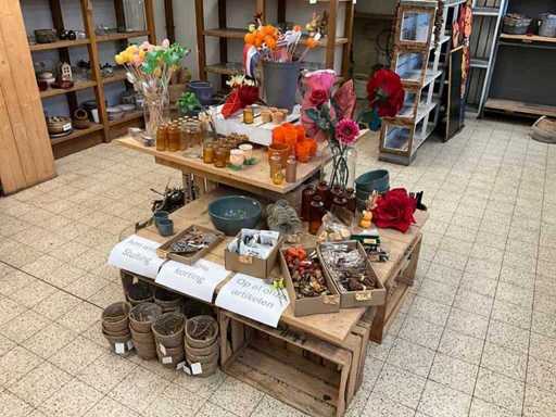 Dużo wazonów / dekoracji