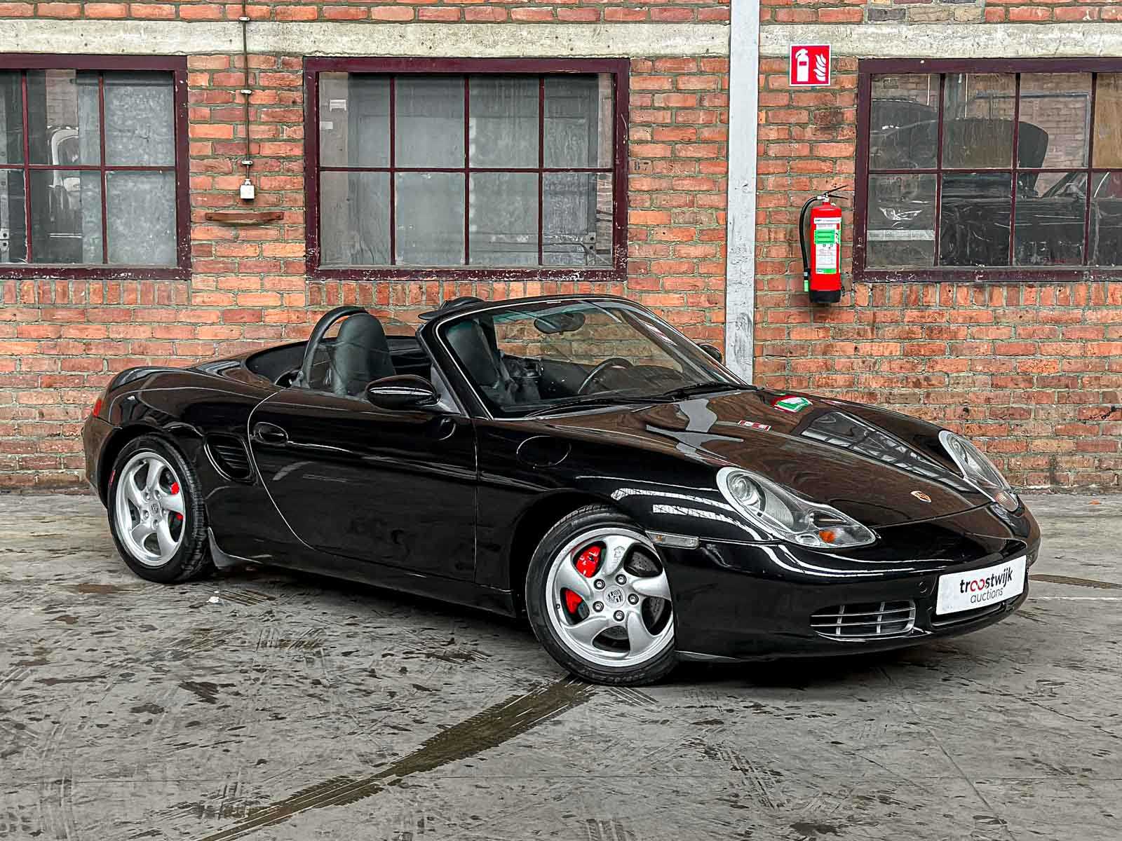 WP0ZZZ98Z2U641738 Porsche Boxster S 3.2 252pk 2002 -Youngtimer-