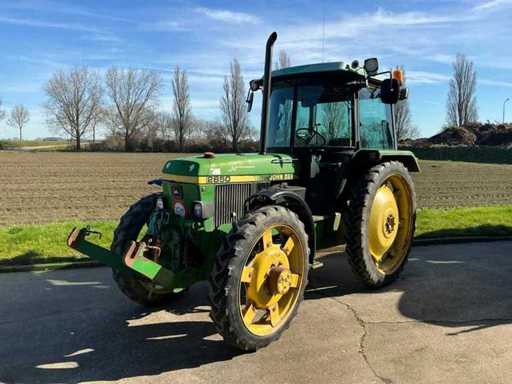 John Deere 2850 Vierwielaangedreven landbouwtractor