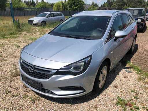 2016 Opel Astra Sports Tourer+ B-K Opel Astra Sports Tourer+ 1.6 CDTI Automatic
