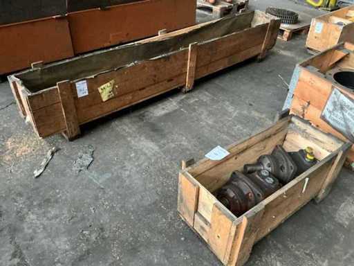 Hydraulic parts (3x)