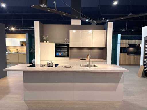 Nolte - Cucina espositiva con elettrodomestici Beko