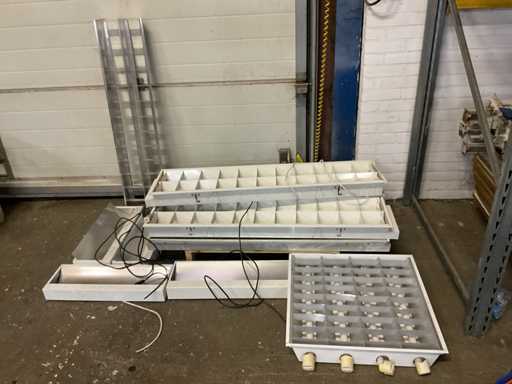 Bacs fluorescents Lot de divers éclairages de magasin (10x)