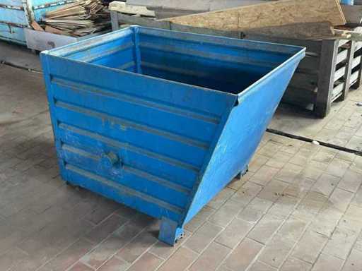 Tipping bucket