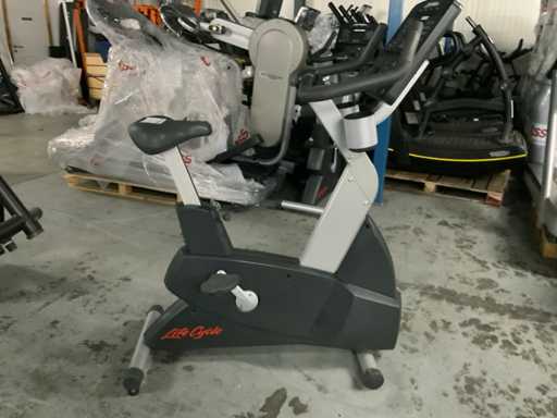 Life Fitness 95CI Integrity bicicletă verticală Home Trainer