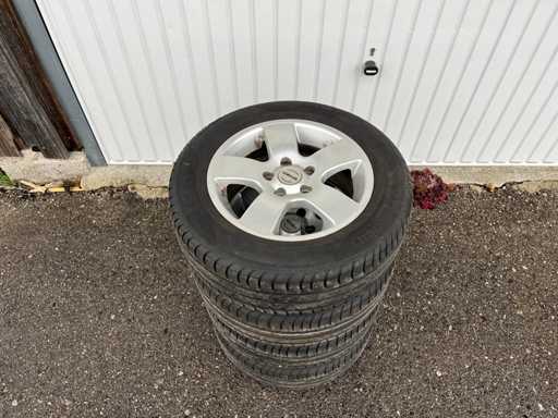 VW - Caddy - Car tyre