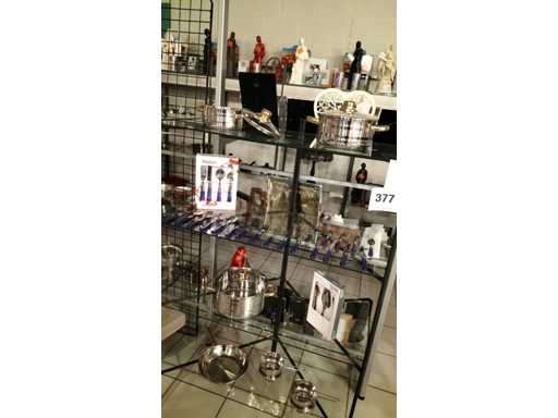 Ssw 4 delig kookpotset, sauspannetjes met warmer, 24 delig bestek , 9 delig taartset