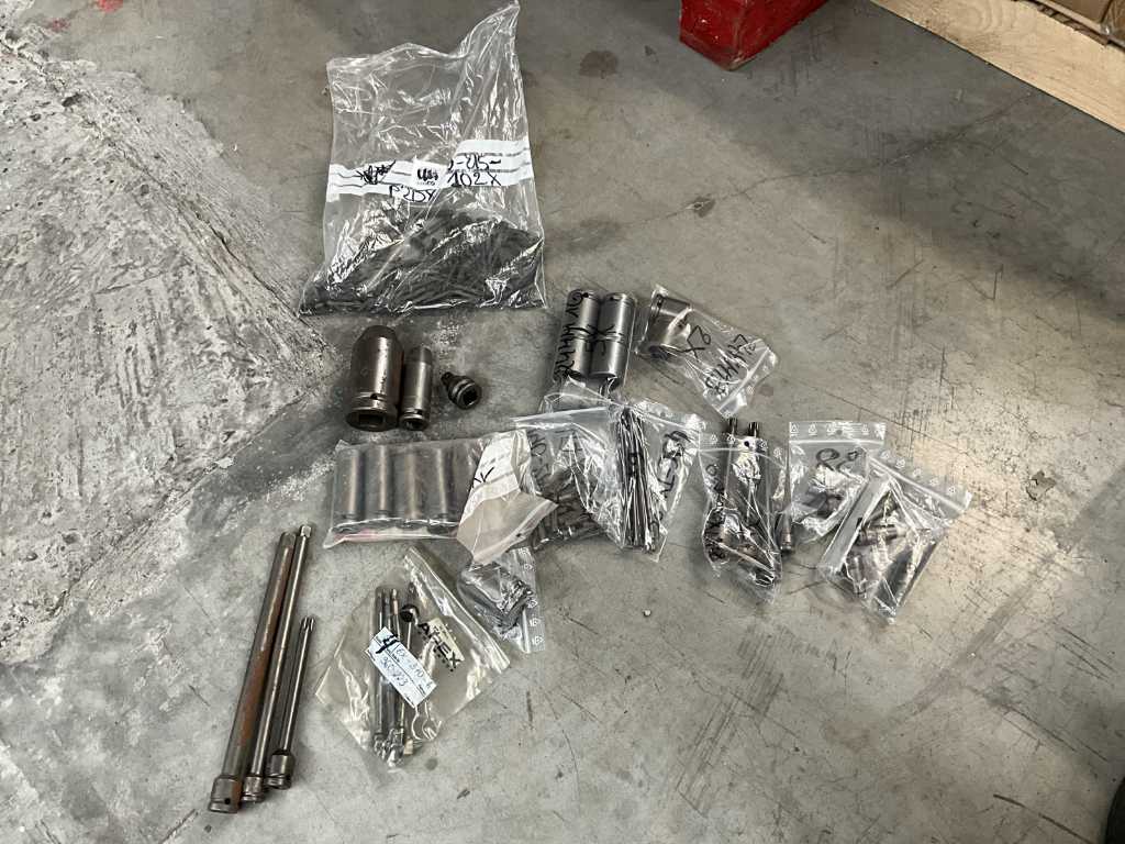 Large batch of various bits and sockets APEX